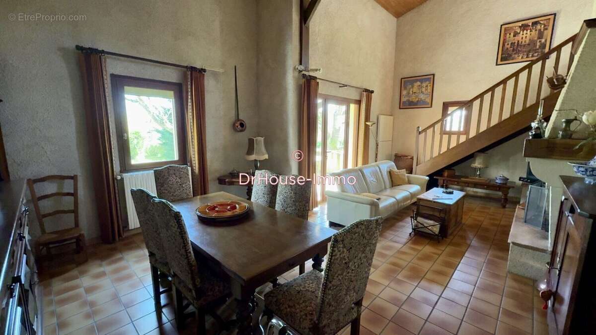 Maison 127 m² à Caillac  - photo 44