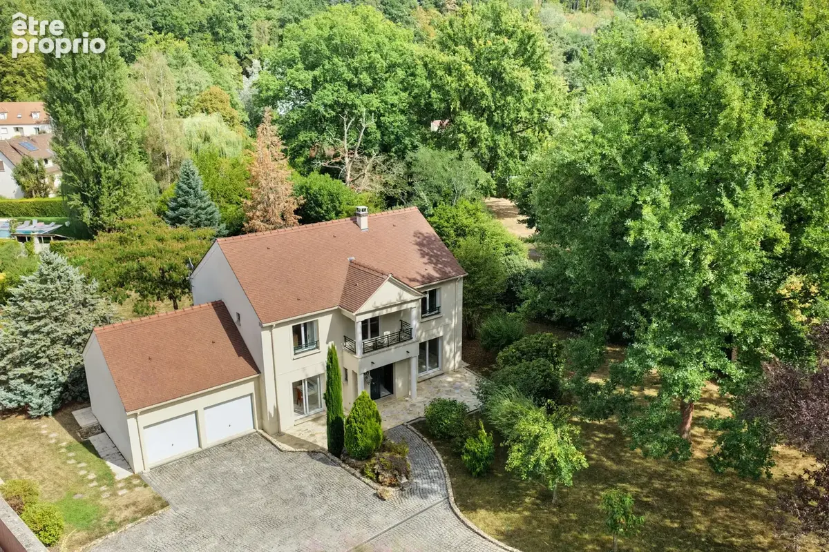 Maison à BOULLAY-LES-TROUX