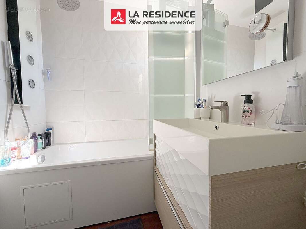 Maison à BONNIERES-SUR-SEINE