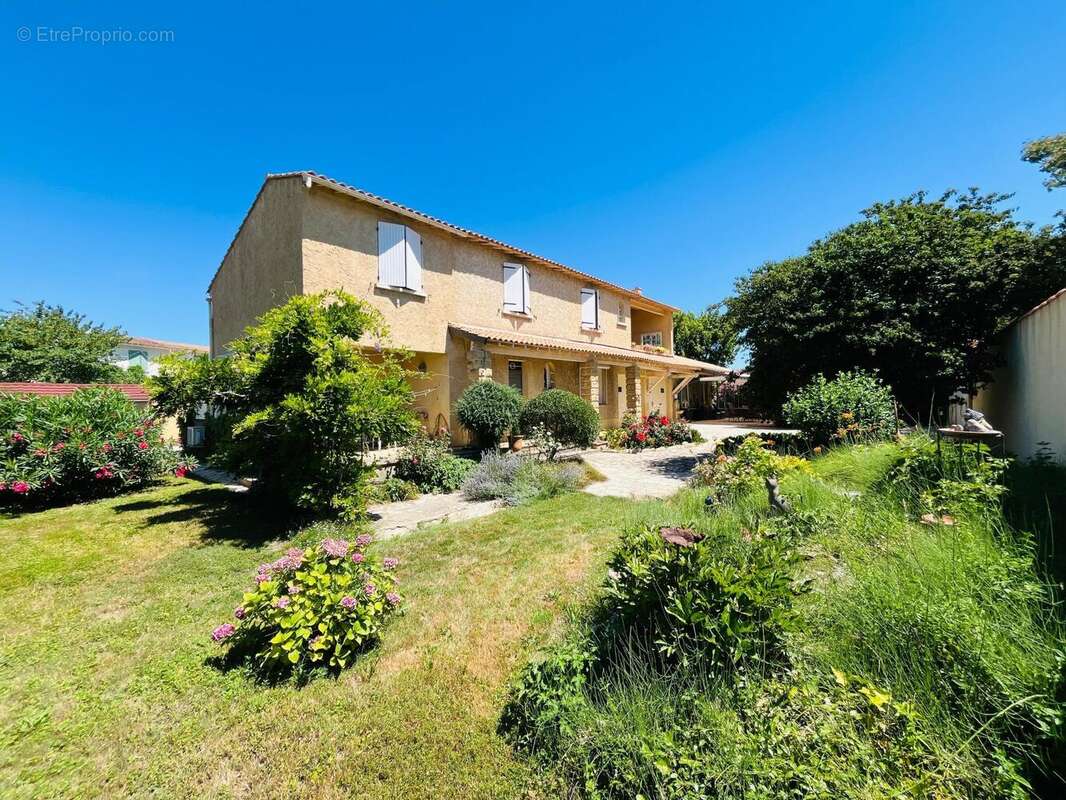 Photo 2 - Maison à LES ANGLES