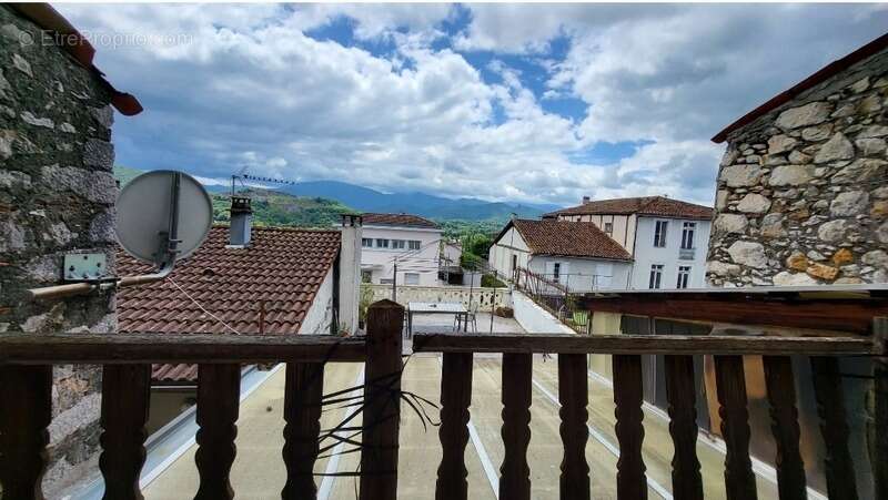 Maison à MONTREJEAU