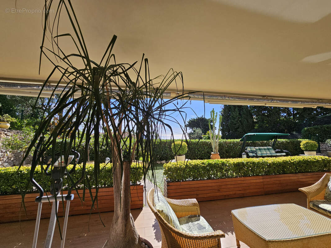 Appartement à CAP-D'AIL