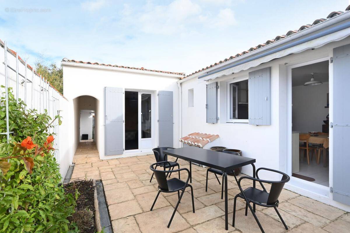 Maison à SAINT-MARTIN-DE-RE