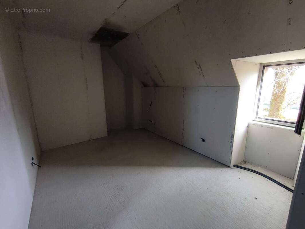 Maison 213 m² à Eyrein  - photo 56