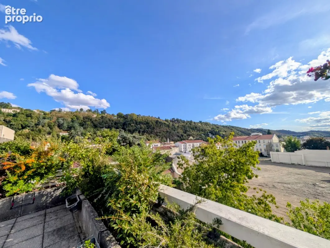 Appartement  en toit terrasse - Vienne Pyramide -  4 pièces - 95 m2 - 120 M² de terrasse - photo 5