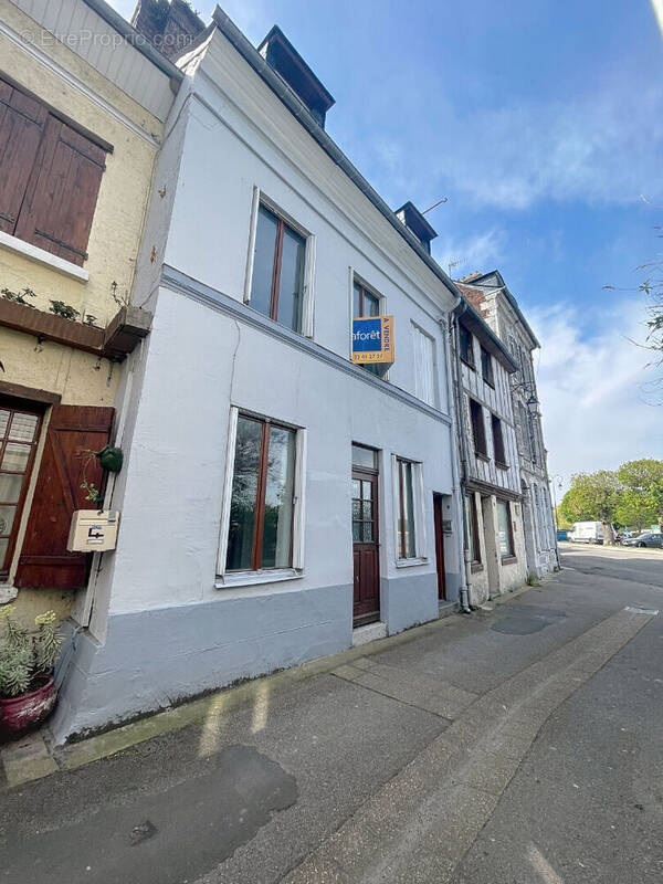 Maison à QUILLEBEUF-SUR-SEINE