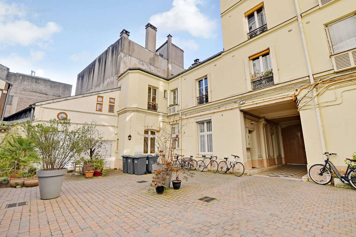 Appartement à PARIS-19E