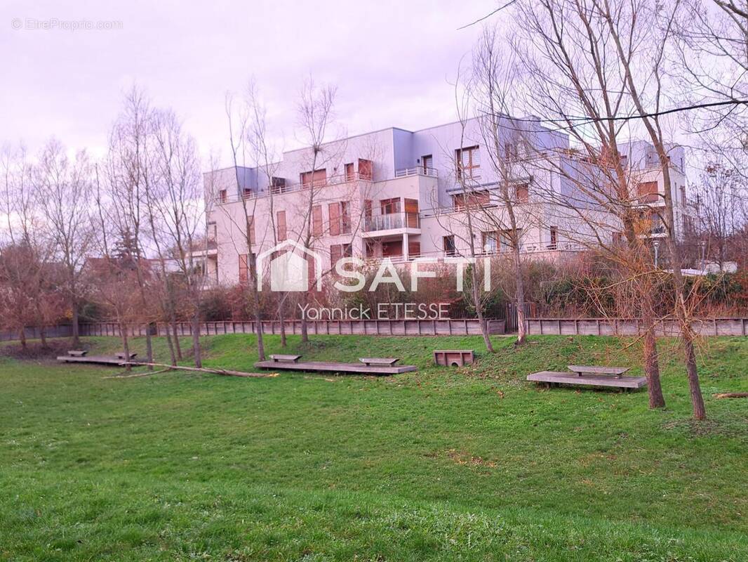 Photo 1 - Appartement à BESSANCOURT