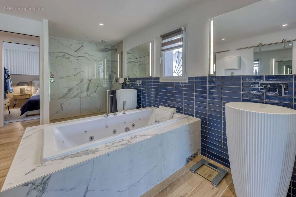 Villa contemporaine rénovée/imaginée par architecte d’intérieur – volumes exceptionnels – Janas - photo 21