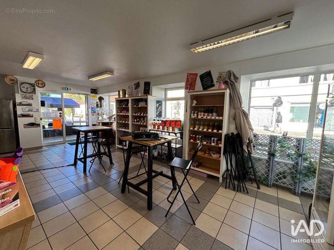 Photo 4 - Commerce à CASTETS