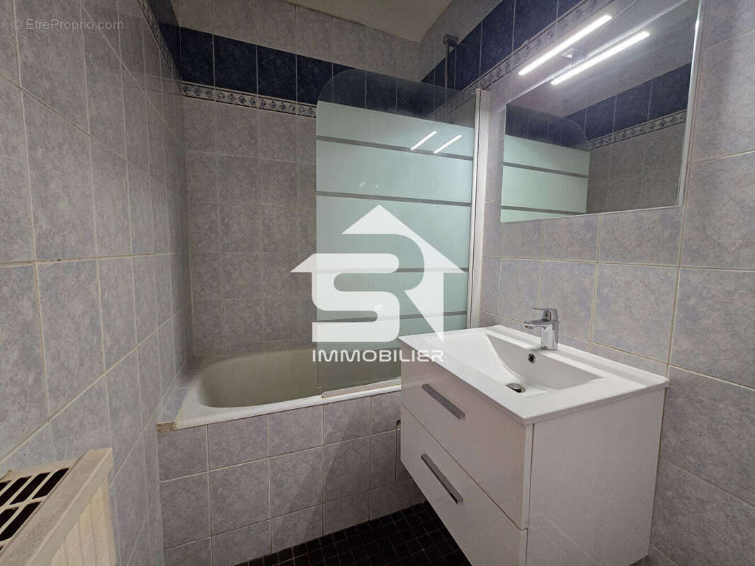 Appartement à FONTENAY-SOUS-BOIS