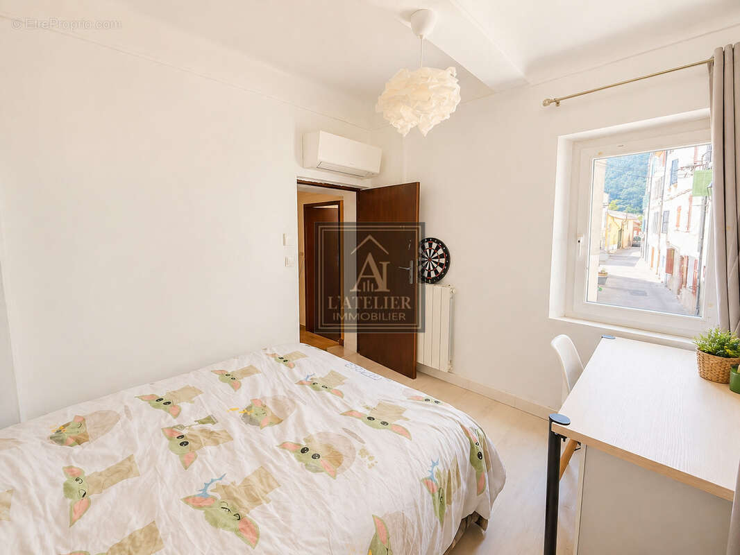 Maison de village de 142 m2 avec de nombreuses chambres, cave et grenier - photo 13
