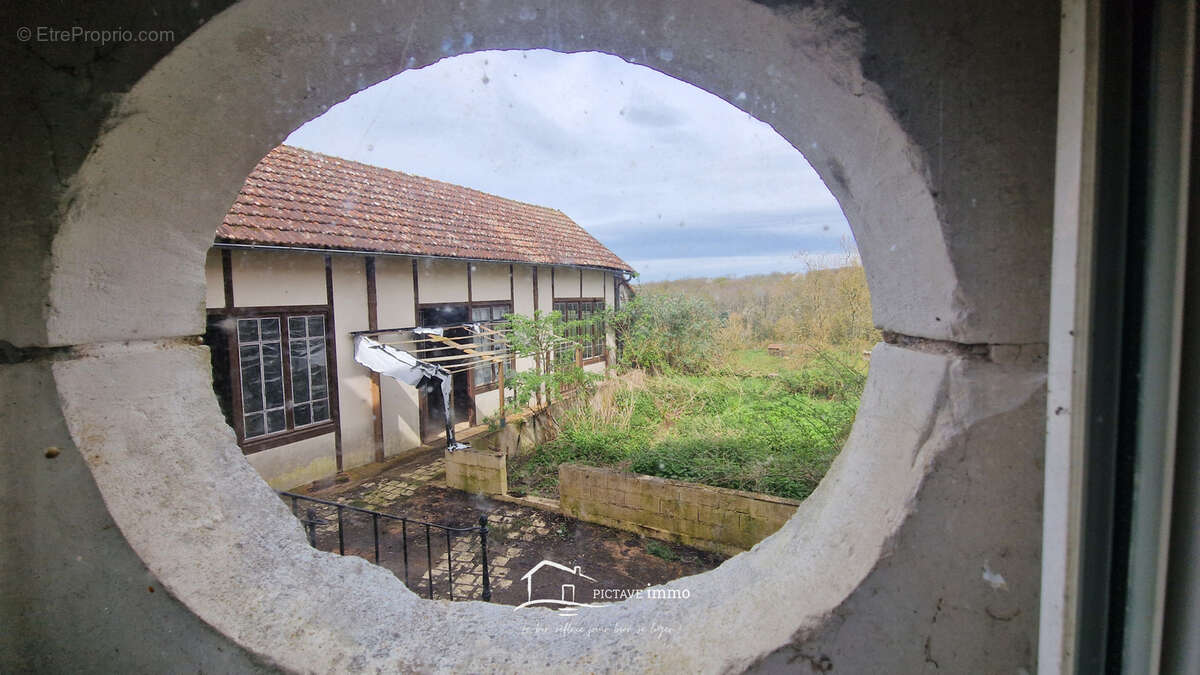 Appartement à LUSIGNAN