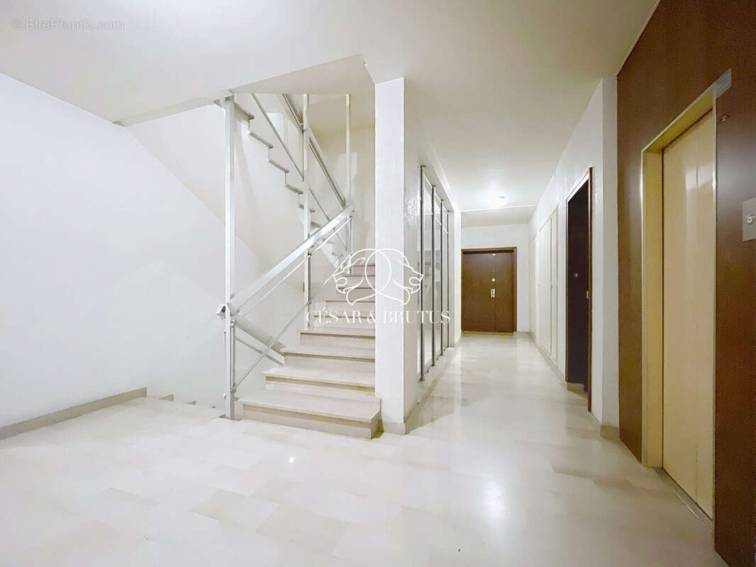 Appartement à LYON-6E