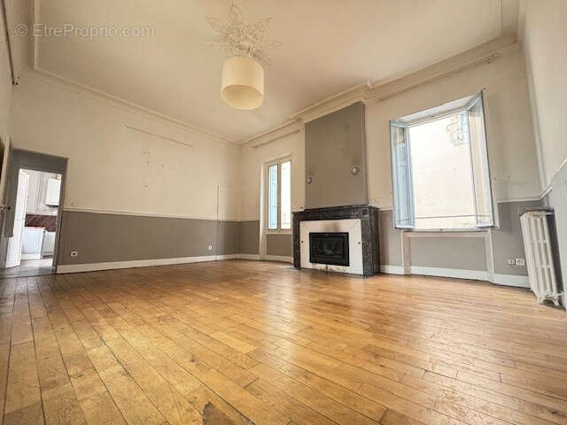 Vendu loué - coeur de ville - apt bourgeois 125m2 - terrasse 60m2 -garage - photo 3