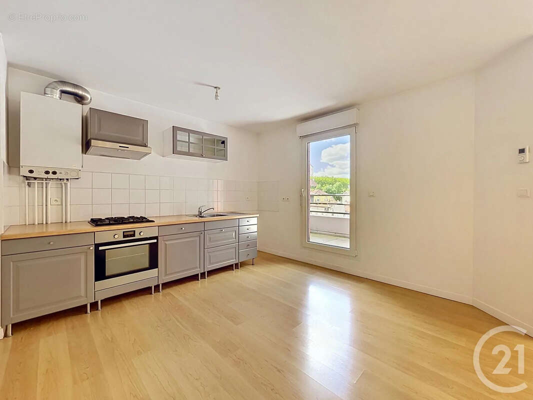Appartement 95 m² à Epinal  - photo 6