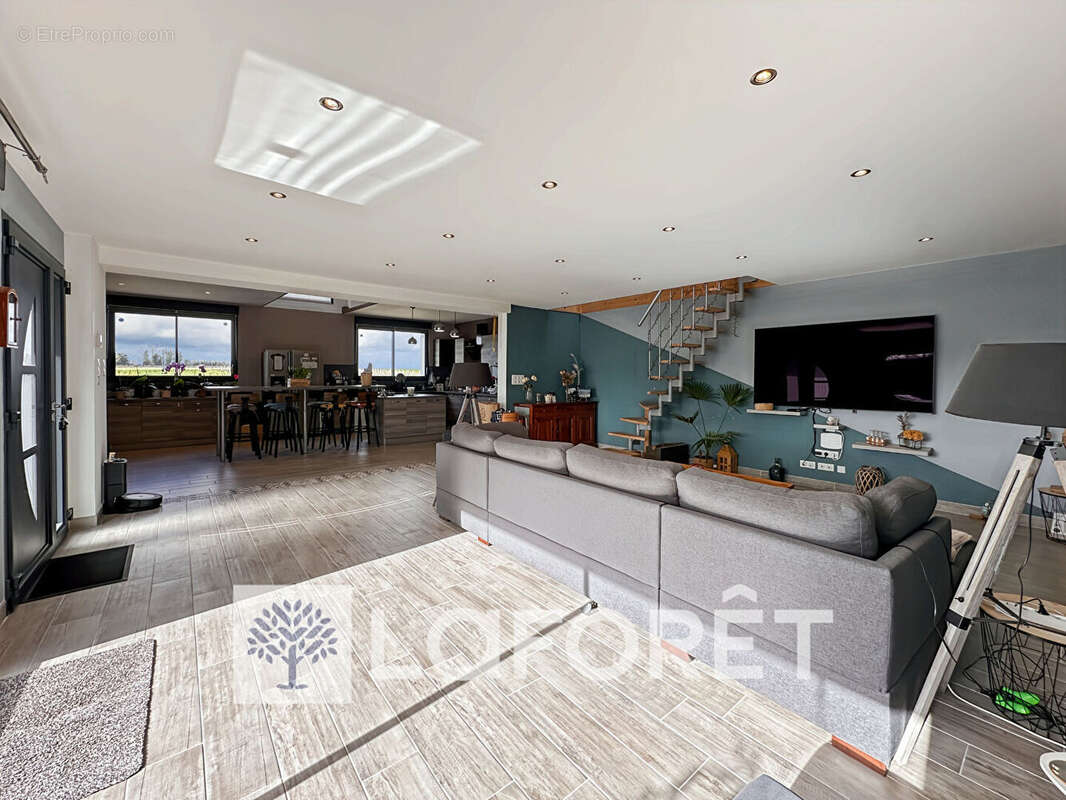 Maison à PREGUILLAC