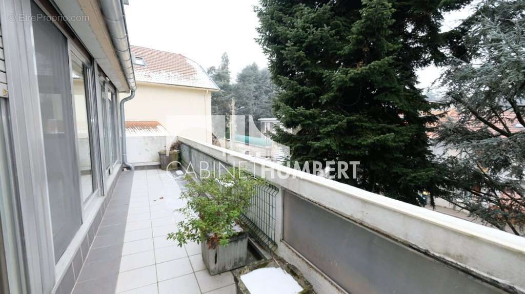 Appartement à SAINT-ETIENNE