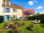 Appartement à LES ESSARTS-LE-ROI