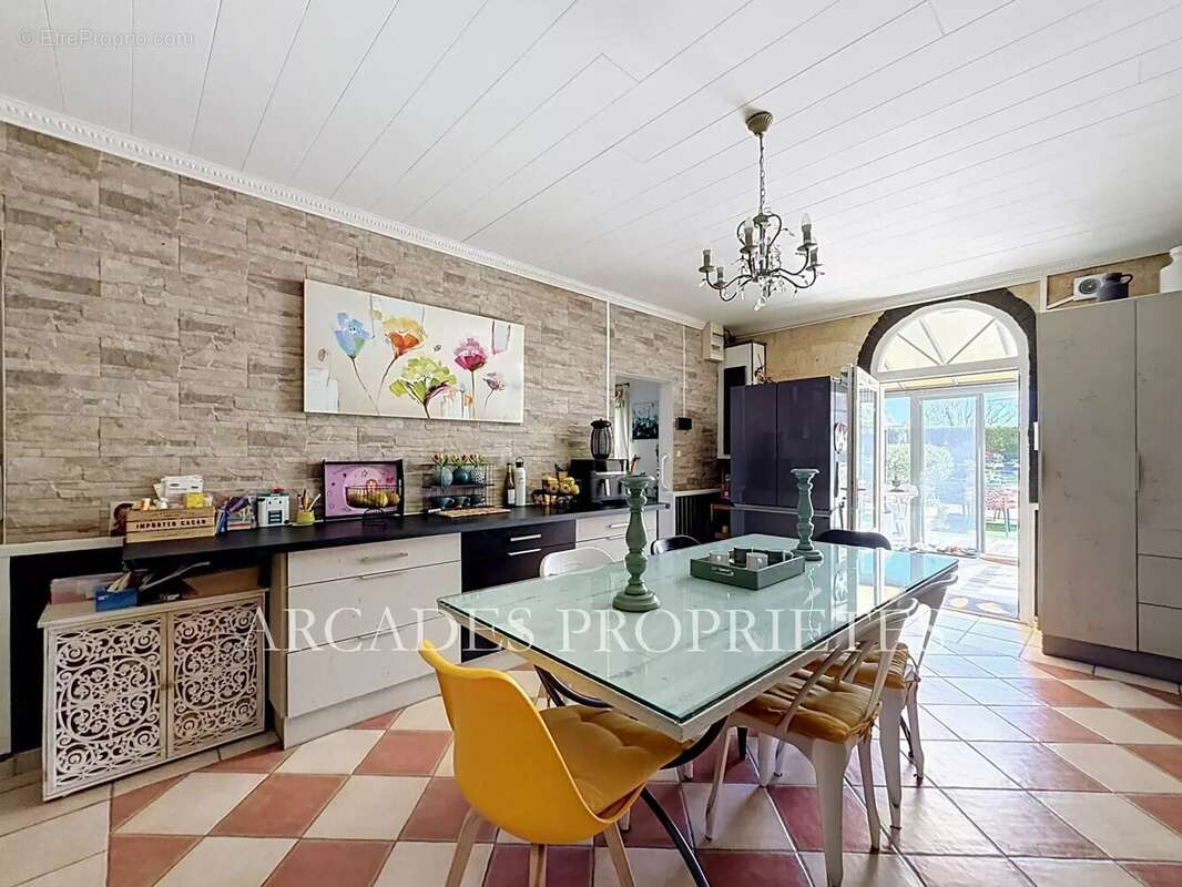 Maison à SABLONS