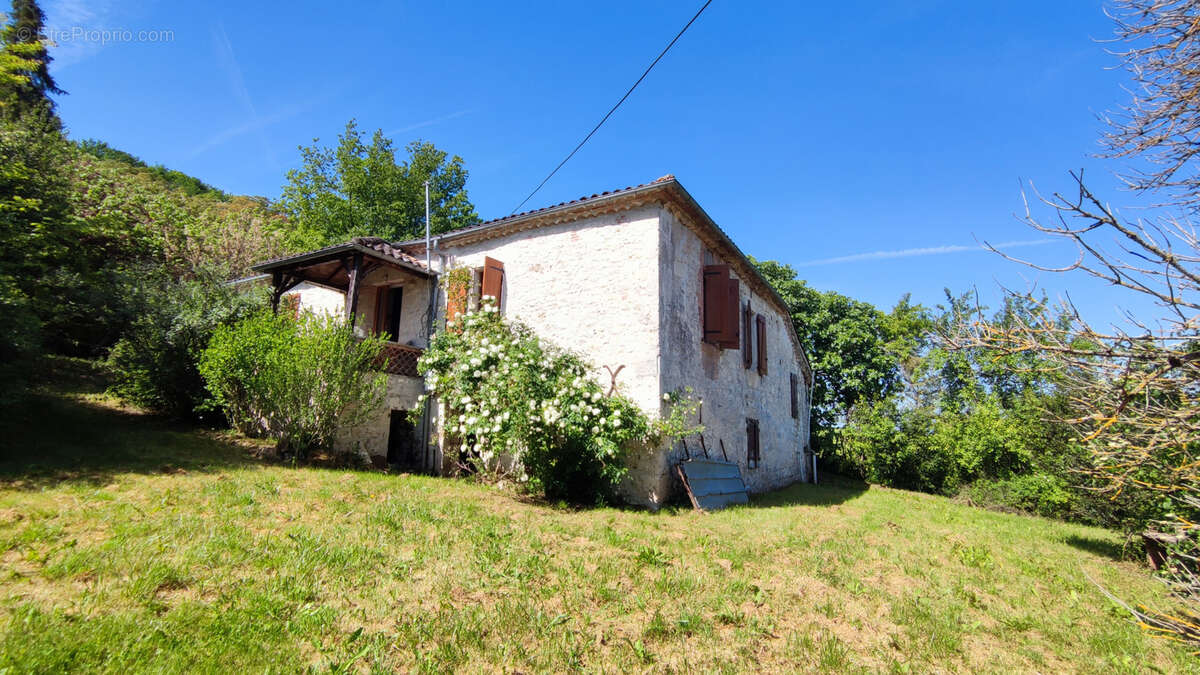 Maison à TREJOULS