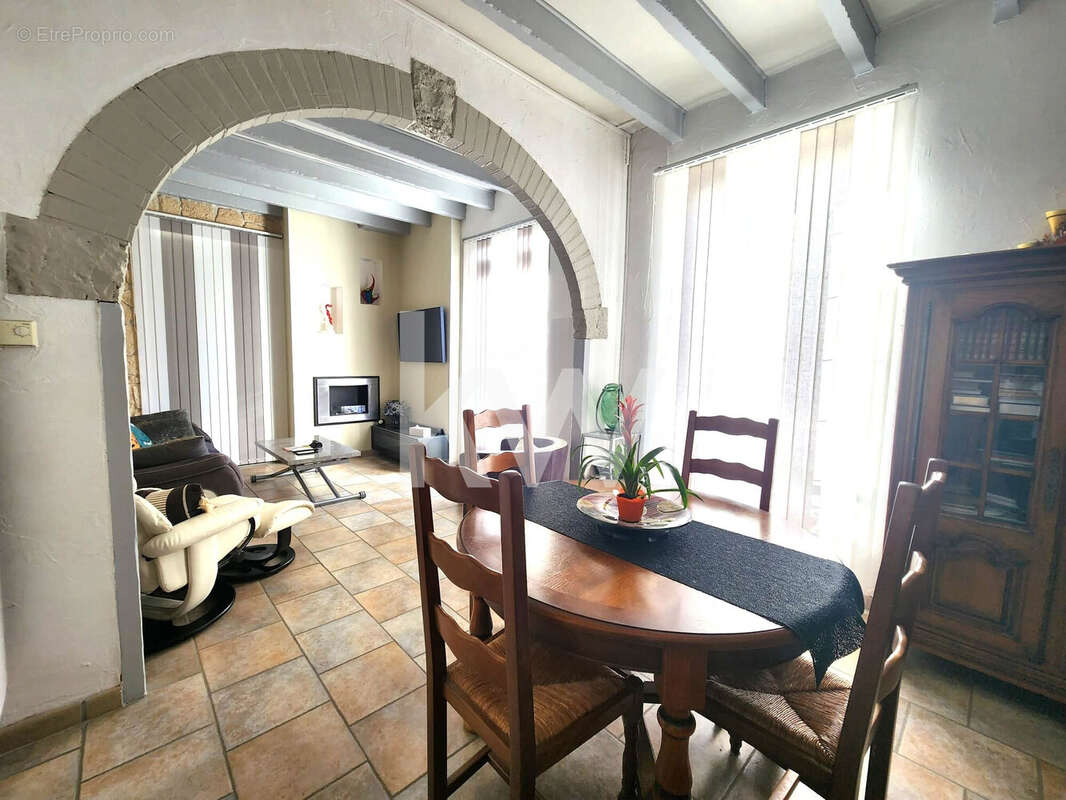 Maison à SAINT-MAURICE-SUR-FESSARD