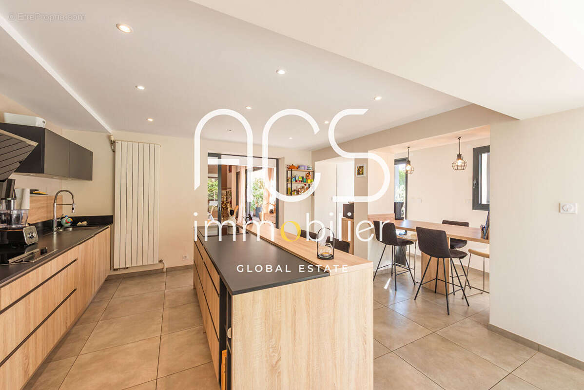 Maison à CARRY-LE-ROUET