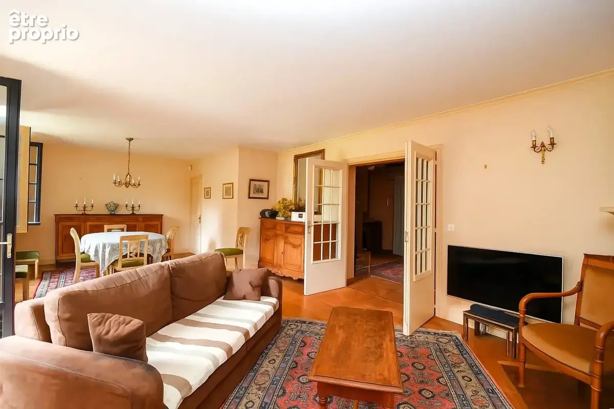 Bougival - villa familiale -197 m² - 5 chambres - terrain 1000 m² - photo 9