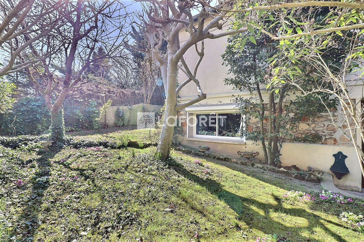 Maison à VITRY-SUR-SEINE