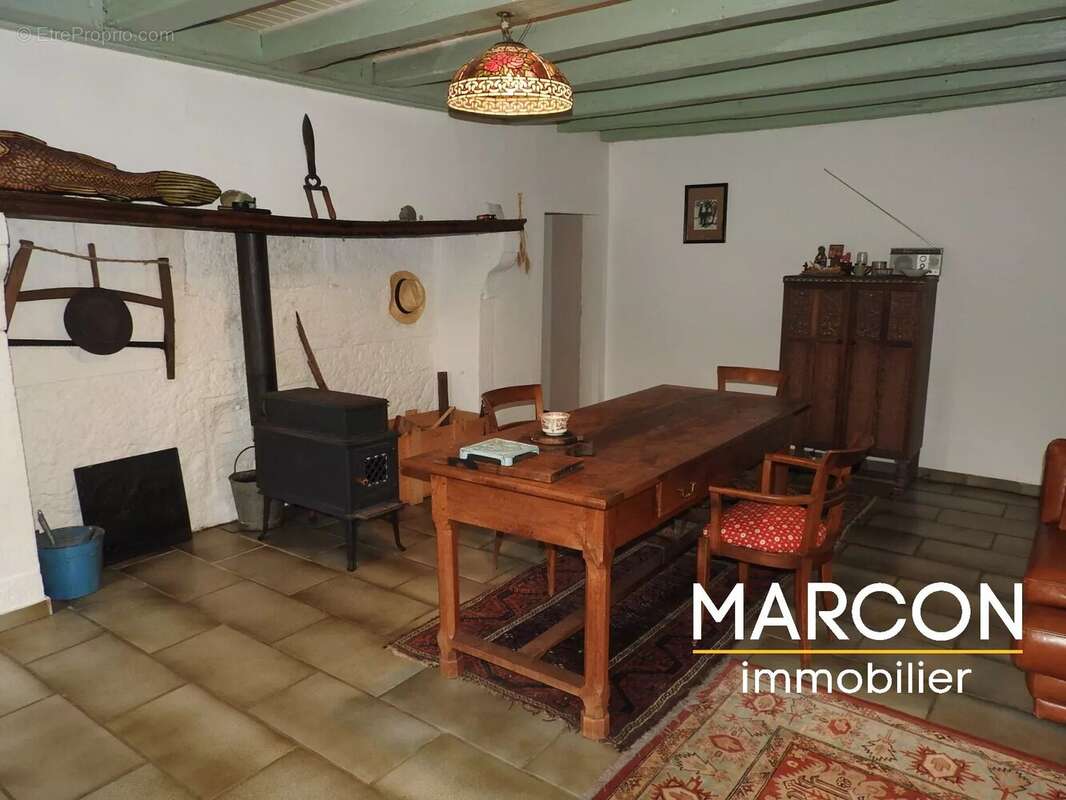 Maison à SAINT-PIERRE-BELLEVUE