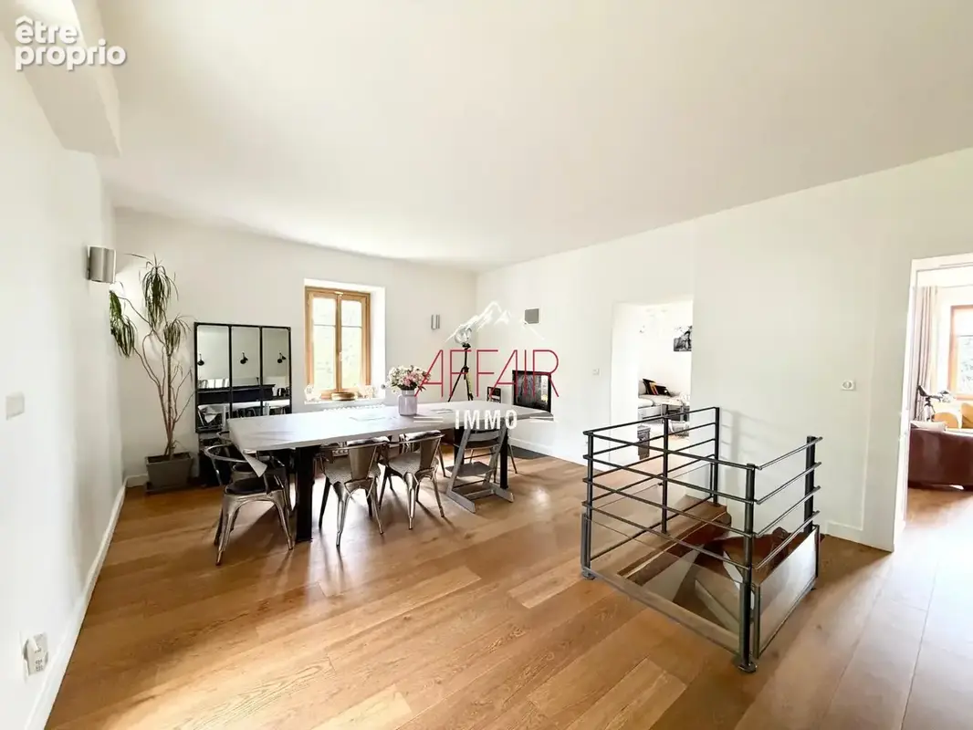 Maison t7 203.68  m2 - 74160 collonges sous salève - photo 5