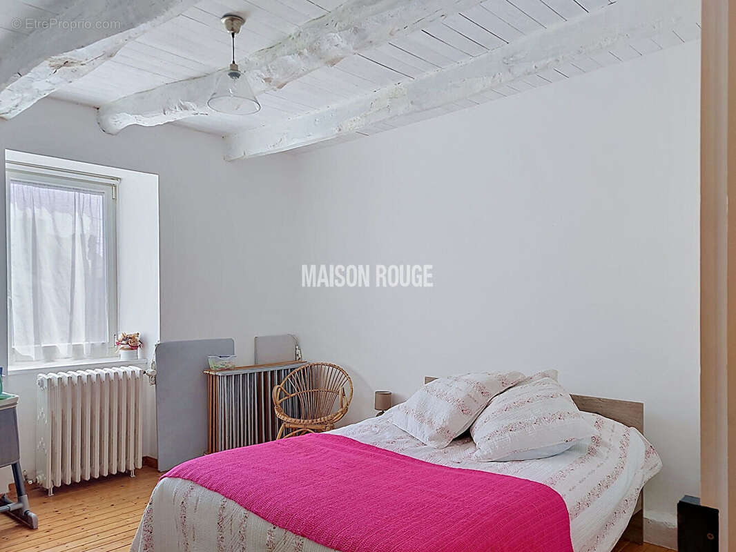 exclusivité Maison Rouge maison en coeur de bourg! - photo 7