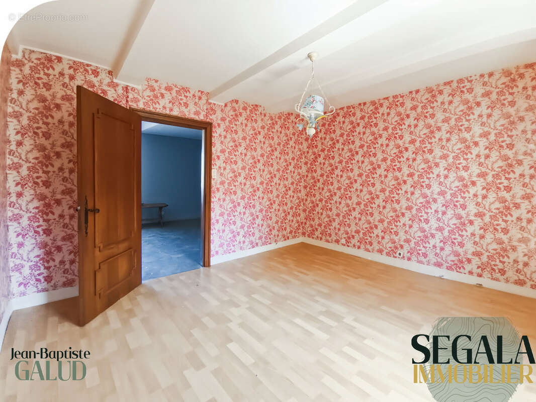 Maison de village de 82 m2 avec deux chambres, jardin et vue dégagée - photo 6