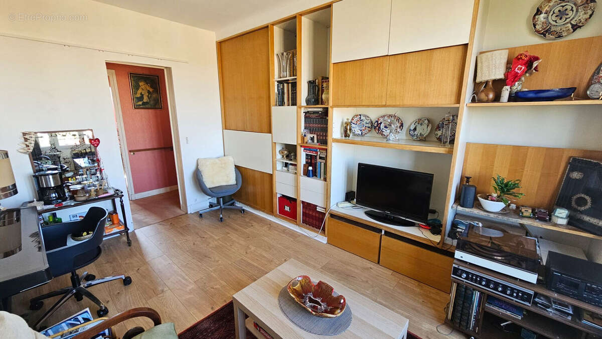 Appartement à SAINT-MAUR-DES-FOSSES