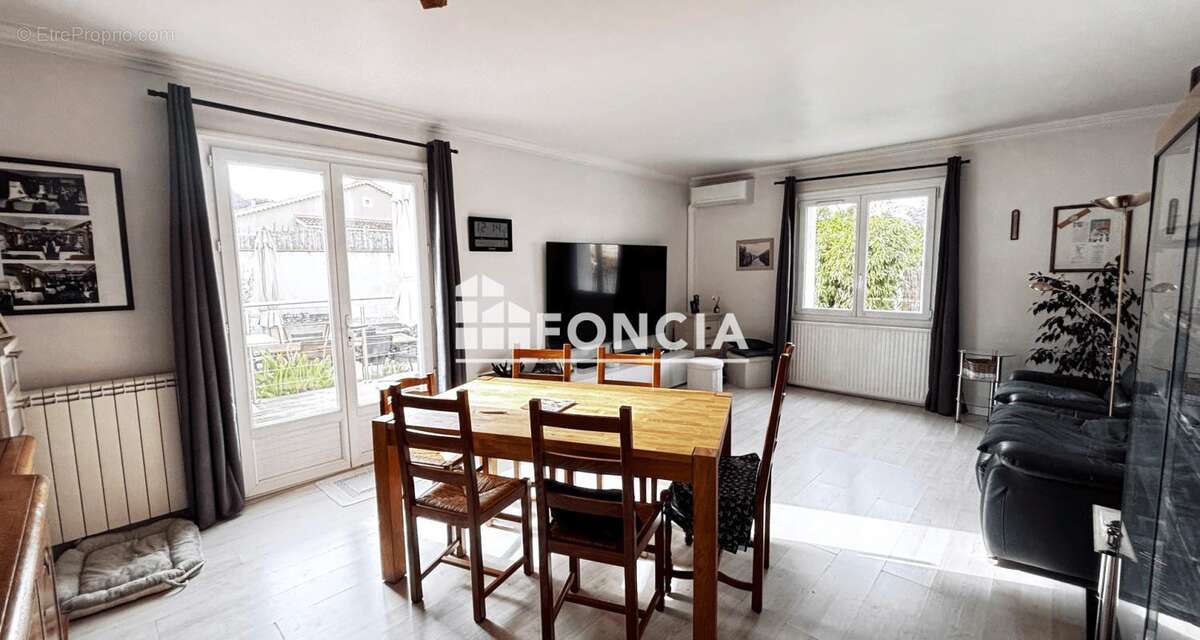 Maison à SIX-FOURS-LES-PLAGES