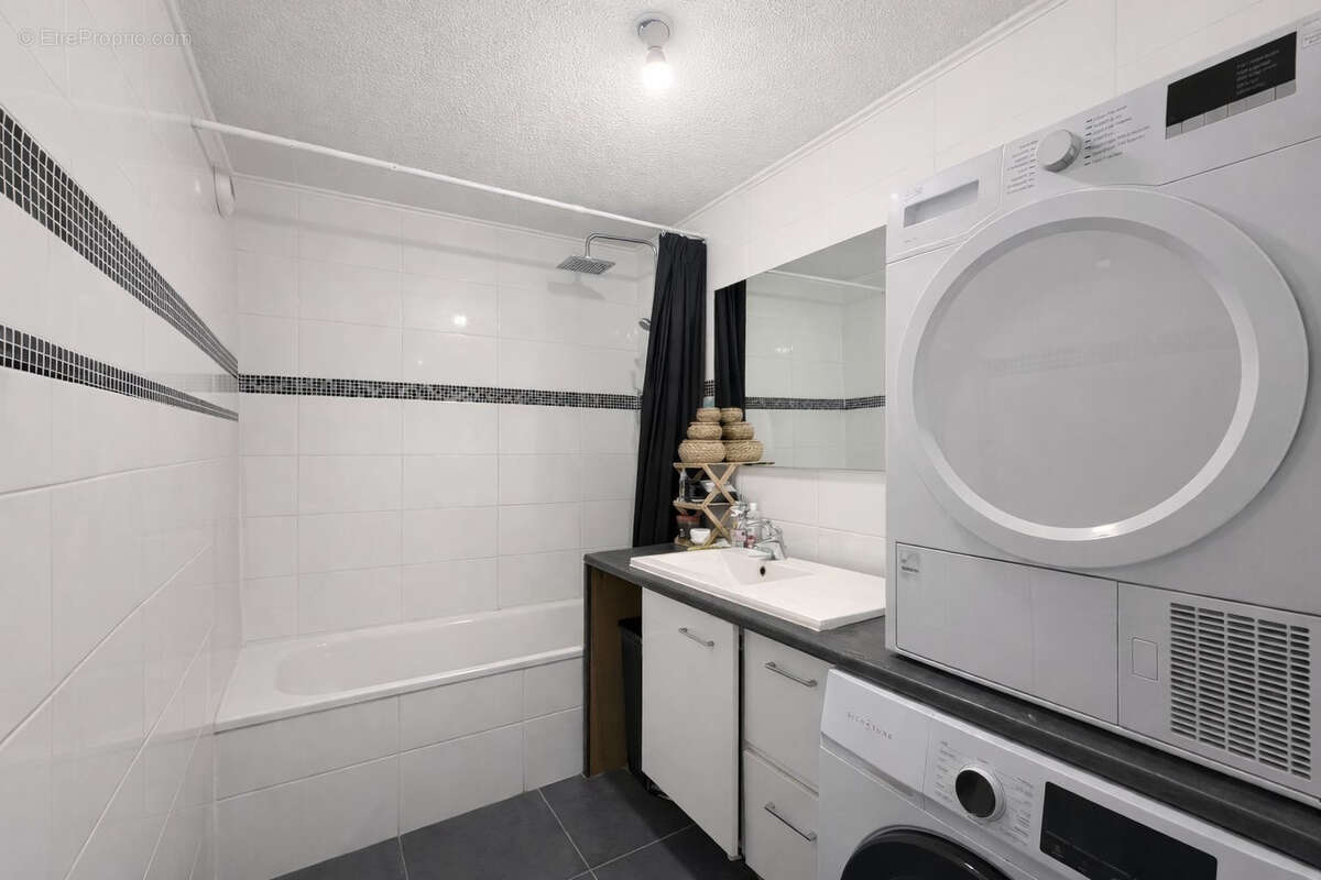 Appartement à AMBILLY