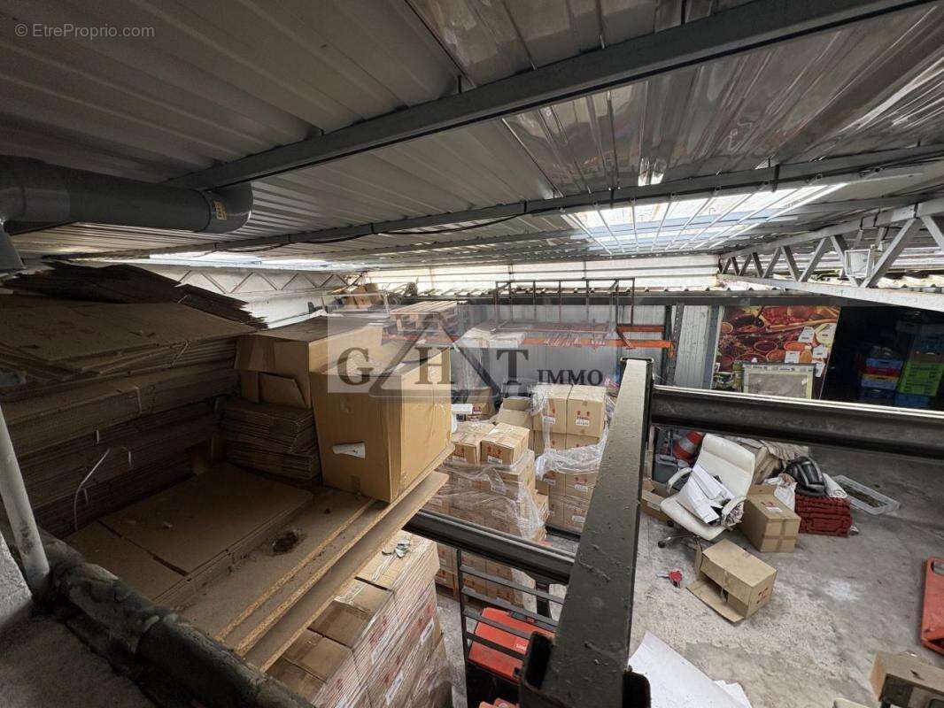 Commerce à IVRY-SUR-SEINE