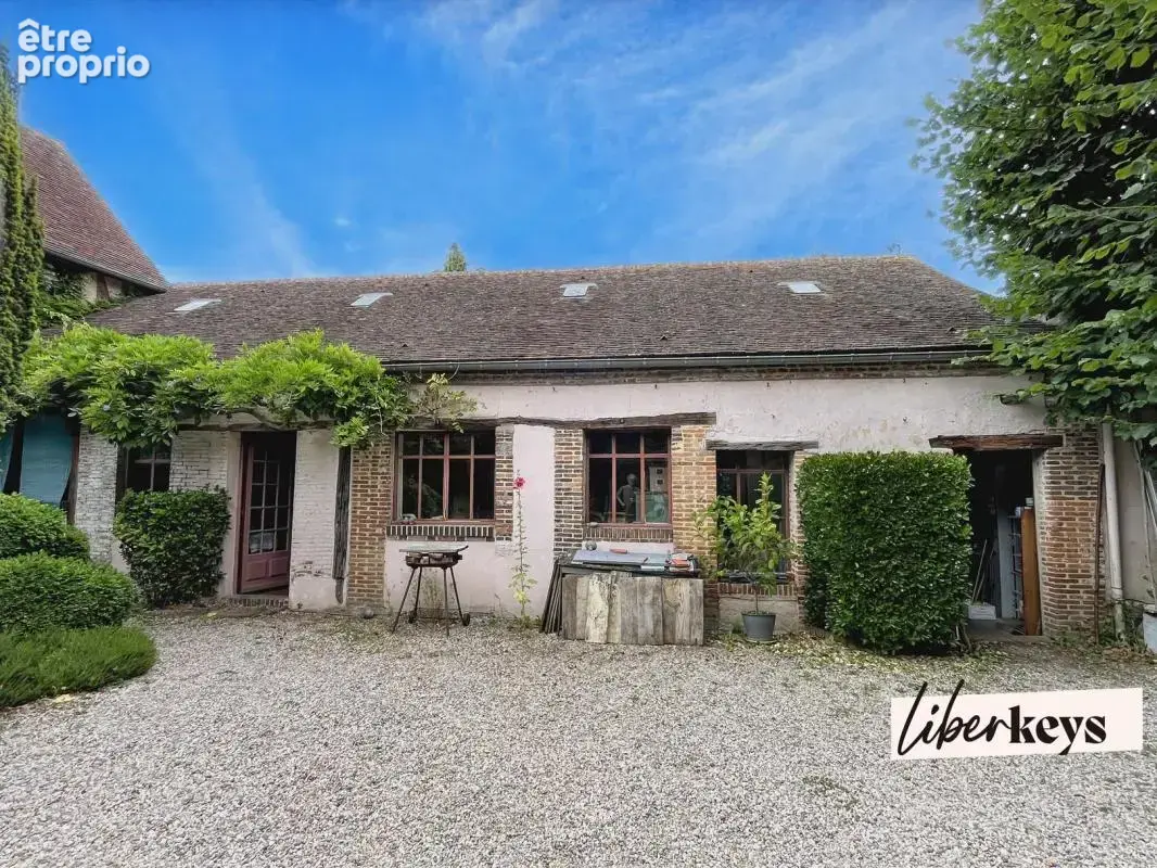 Rare à Verneuil-sur-Avre : demeure historique et jardin de 1 560 m² - photo 13