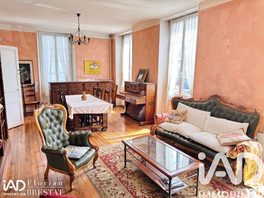 Maison 223 m² à Semeac  - photo 4
