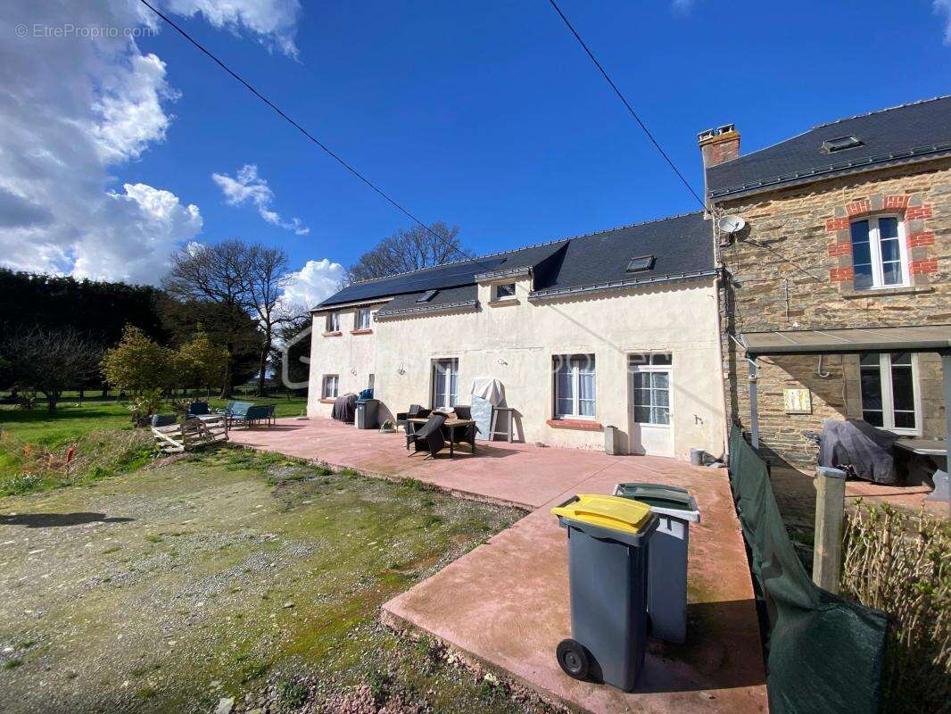 Maison à SAINT-MALO-DES-TROIS-FONTAINES