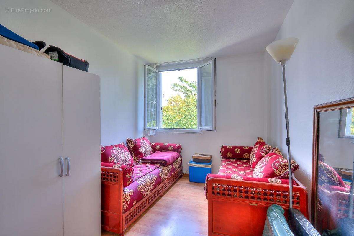 Appartement à VALENTON