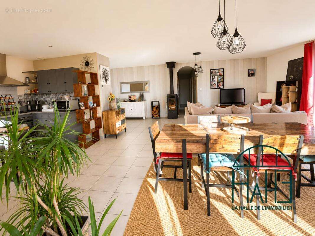 Maison 108 m² à Bussiere-Galant  - photo 4