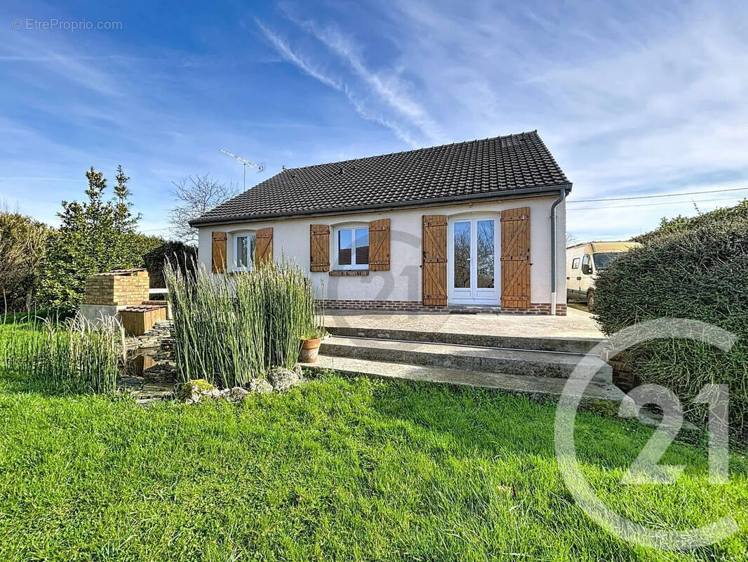 Maison à BEZALLES