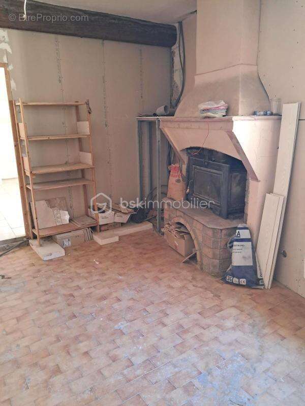 Maison à CUXAC-D&#039;AUDE