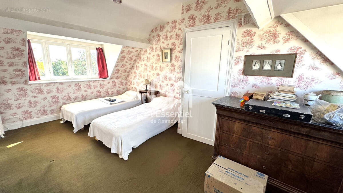 Maison à VERNEUIL-SUR-SEINE