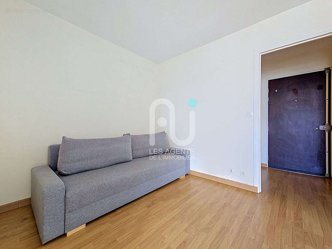 Studio 26m2 + balcon et place de parking - photo 2