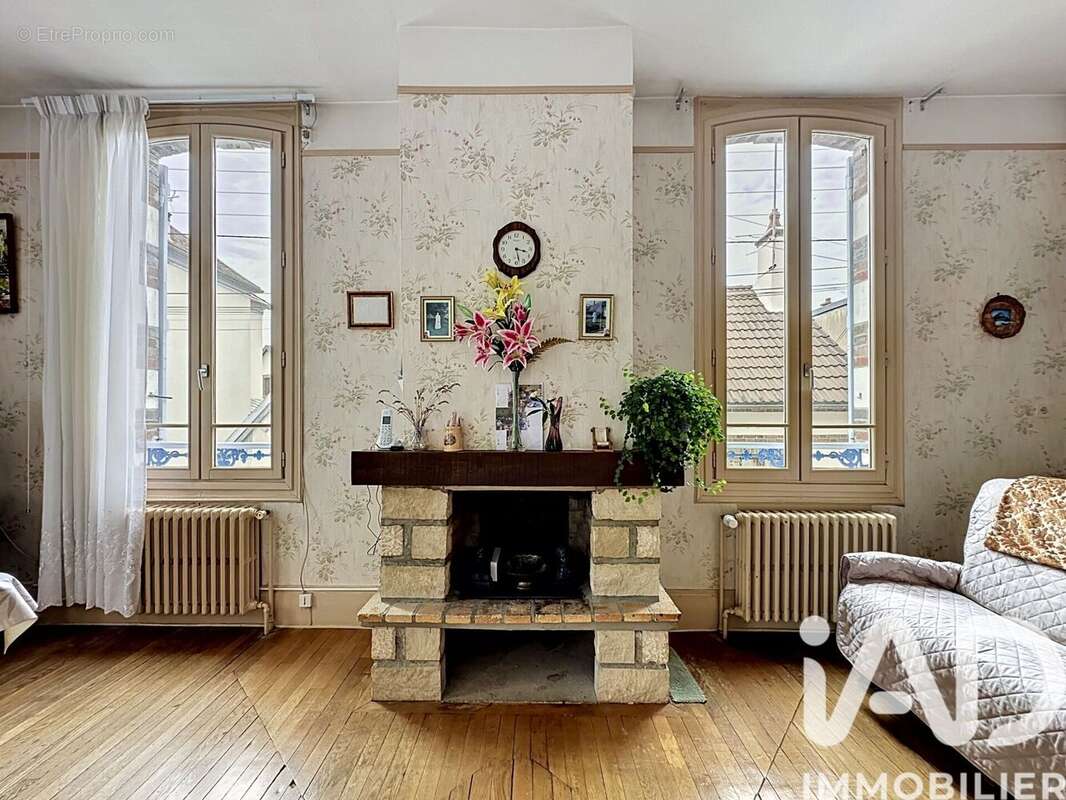 Maison 121 m² à Sens  - photo 4