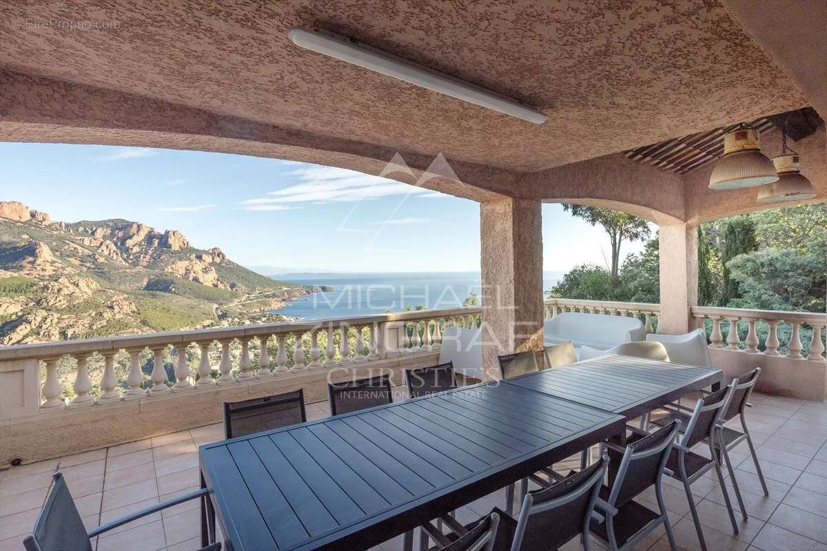 Maison à SAINT-RAPHAEL