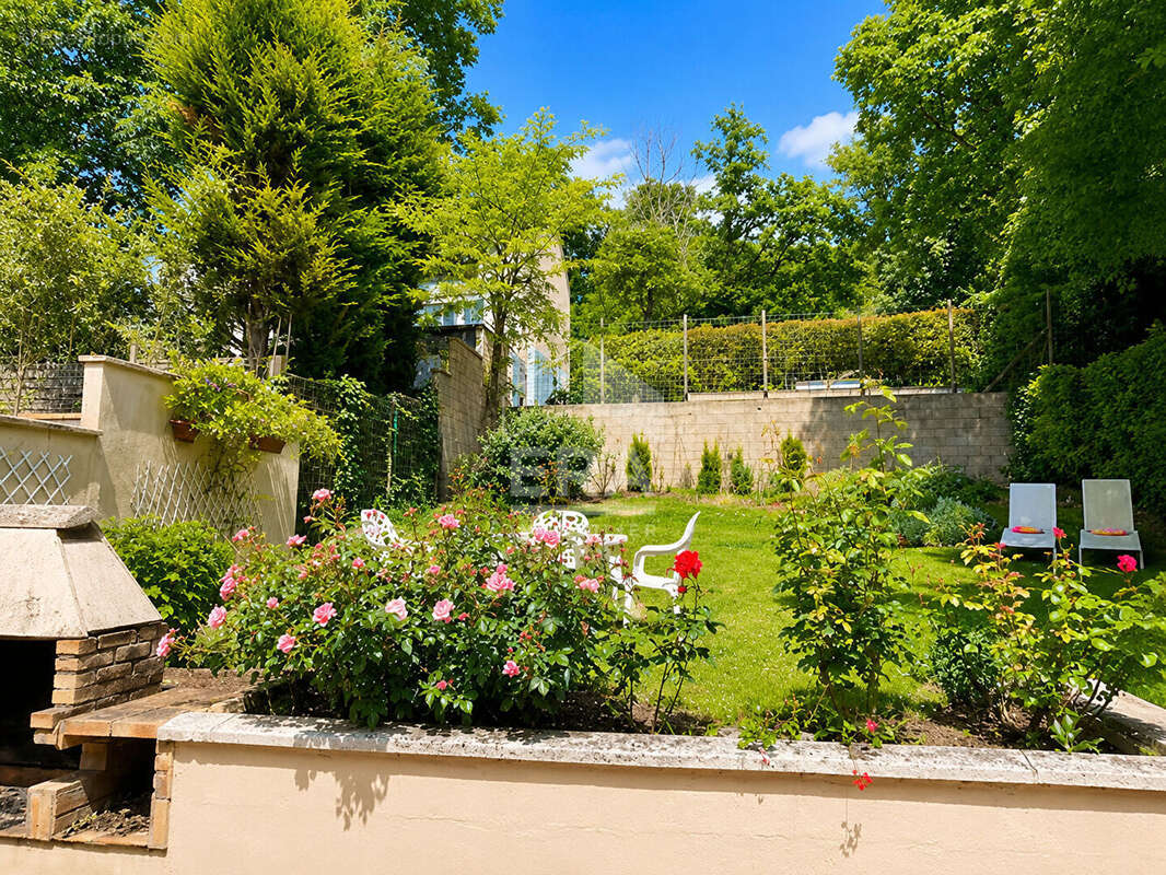 Maison à CHAUMONTEL