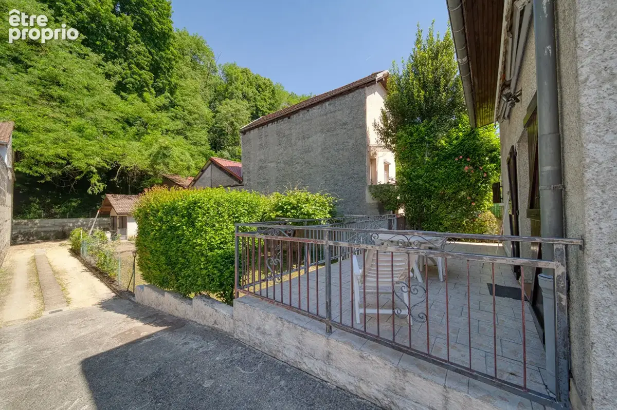 Maison individuelle, proches commodités avec garage double. - photo 14